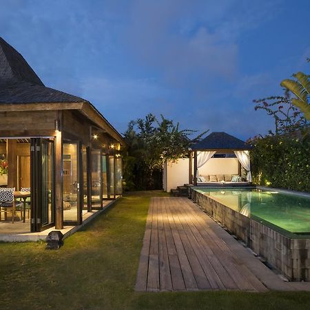 Elegant Villa Casabianca - Tropical Pool & Garden, Near Potato Head Beach Club! เซมินยัค ภายนอก รูปภาพ