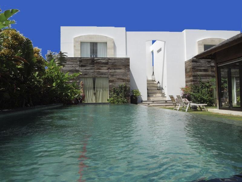 Elegant Villa Casabianca - Tropical Pool & Garden, Near Potato Head Beach Club! เซมินยัค ภายนอก รูปภาพ